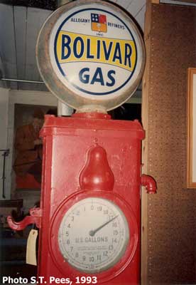 Boliver gasoline "clock" pump